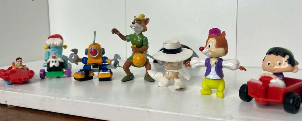 Vintage 90s-2000s Figure Lot Disney Epcot Dale Robin Hood Flintstones Animaniacs